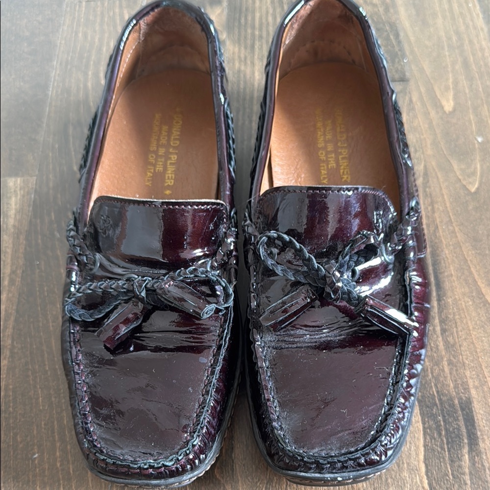 Donald J. Pliner Burgundy Flats Classic Loafer Design